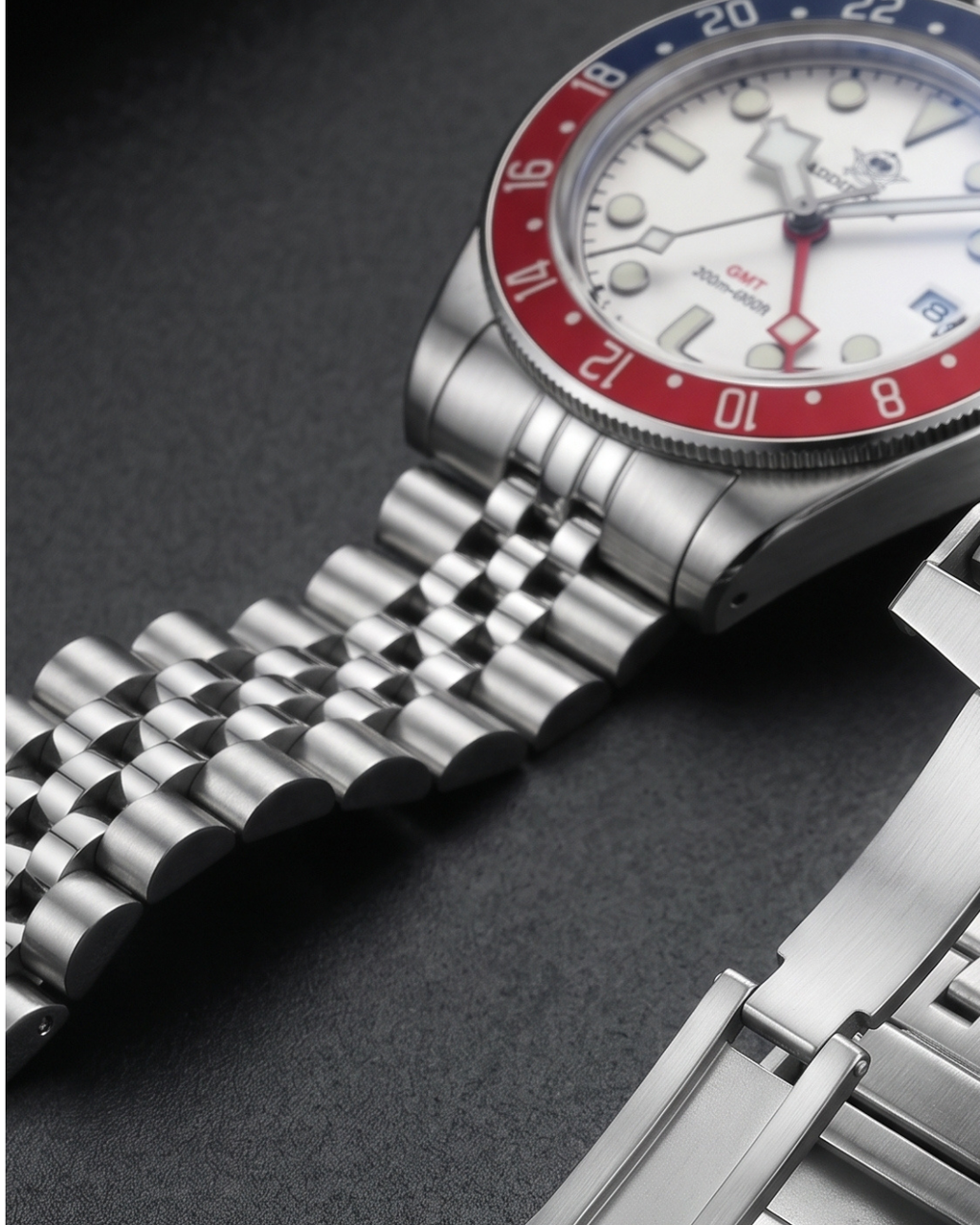 ADDIESDIVE AD2044 Herren-GMT-Quarzuhr